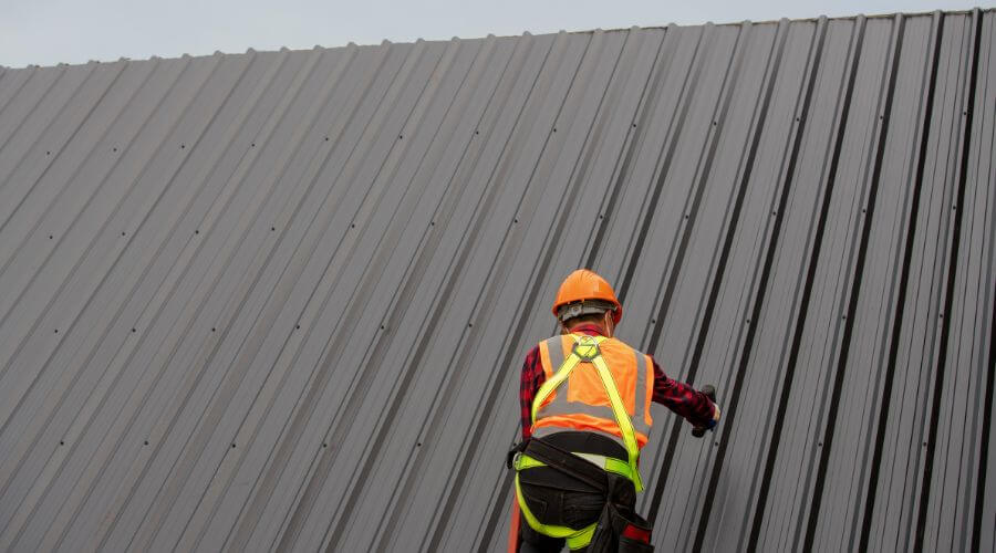 Expert new roof installation services in Irvine, KY